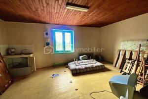 Picture of listing #331056439. Appartment for sale in Saint-Genest-Lerpt