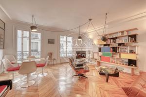 Picture of listing #331058312. Appartment for sale in Paris