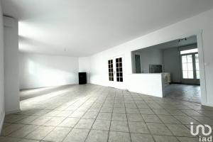 Thumbnail of property #331069271. Click for details