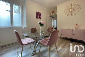 Picture of listing #331069695. Appartment for sale in Paris
