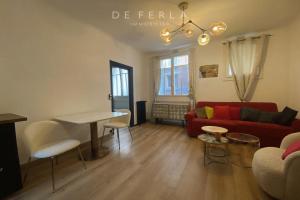 Picture of listing #331083465. Appartment for sale in Paris