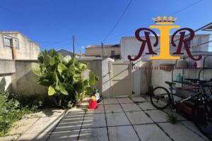 Picture of listing #331083782. House for sale in Arles