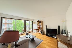 Picture of listing #331091894. Appartment for sale in Versailles