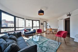 Picture of listing #331094845. Appartment for sale in Paris