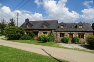 Picture of listing #331103596. House for sale in Plonévez-du-Faou
