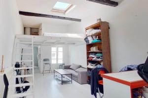 Picture of listing #331108530. Appartment for sale in Paris
