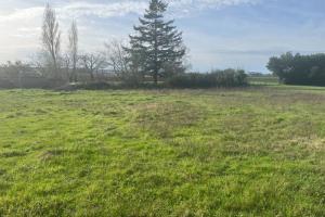 Picture of listing #331108593. Land for sale in Fontenay-le-Comte