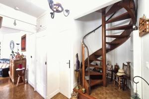 Picture of listing #331110444. Appartment for sale in Versailles