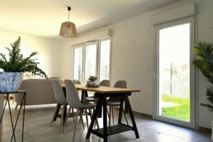 Picture of listing #331115621. Appartment for sale in Pins-Justaret