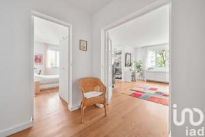 Picture of listing #331119815. Appartment for sale in Ville-d'Avray