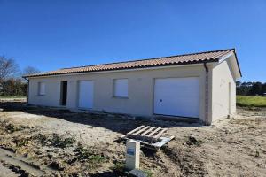 Picture of listing #331125113. House for sale in Saint-Médard-d'Eyrans