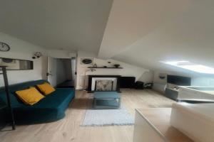 Picture of listing #331131926. Appartment for sale in Versailles