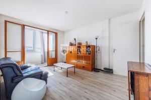 Picture of listing #331147781. Appartment for sale in Marseille