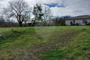 Thumbnail of property #331149516. Click for details