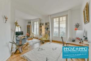 Picture of listing #331153876. Appartment for sale in Viroflay