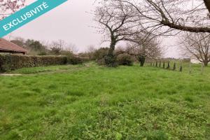Picture of listing #331154431. Land for sale in Jau-Dignac-et-Loirac