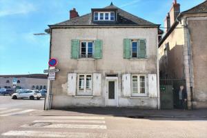 Picture of listing #331154467. Building for sale in Cosne-Cours-sur-Loire