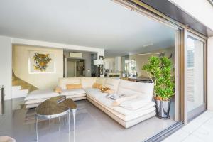 Picture of listing #331169288. Appartment for sale in Paris