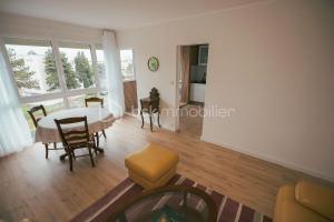 Picture of listing #331186019. Appartment for sale in Royan