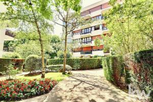 Picture of listing #331193317. Appartment for sale in Le Chesnay