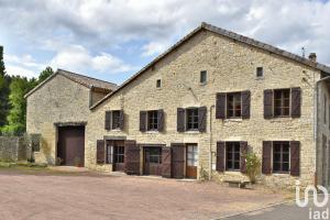 Photo de l'annonce nº 331195847. Maison à vendre sur Montbellet