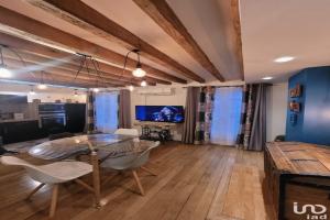 Picture of listing #331196538. Appartment for sale in Paris