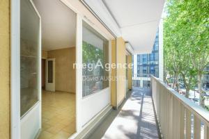 Picture of listing #331203028. Appartment for sale in Villeurbanne