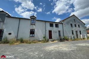 Picture of listing #331211597. Building for sale in Luçon